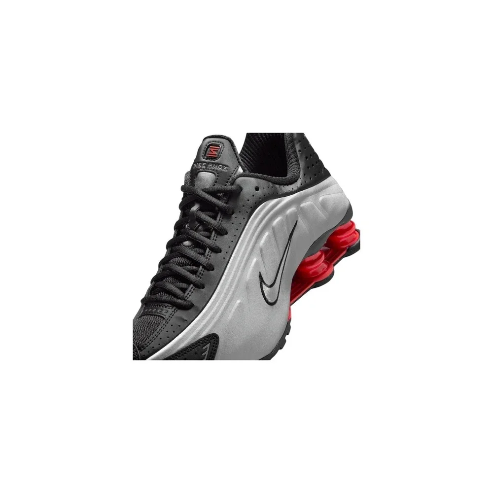 Nike Shox R4 Womens Black Metallic Silver Comet Red AR3565-011 Size 9.5